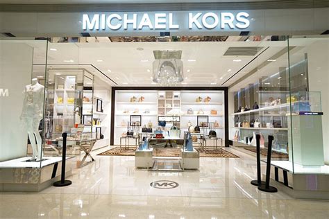 michael kors newmarket on|Michael Kors .